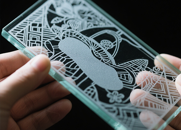 Which laser controller should I choose for laser engraving glass?